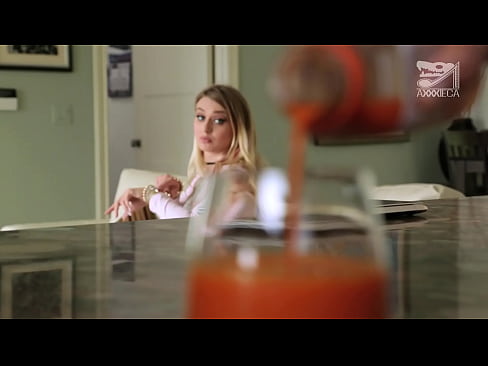 ❤️ Горячая девушка с большими сиськами и узкой киской получает член от неудачника, но очень жестко ☑ Ебля на нашем сайте ️❤